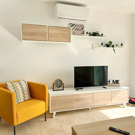 Casa Caleton Blanco Pool And