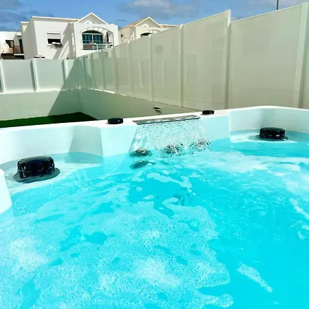Holiday home Casa Caleton Blanco Pool And *
