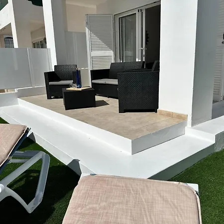 Casa Caletón Blanco Pool And Puerto del Carmen (Lanzarote)