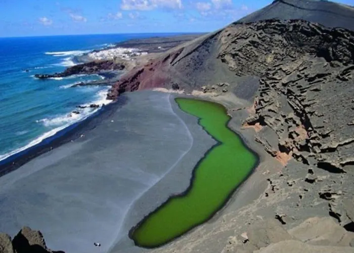 Holiday home Casa Caleton Blanco Pool And Puerto del Carmen (Lanzarote)