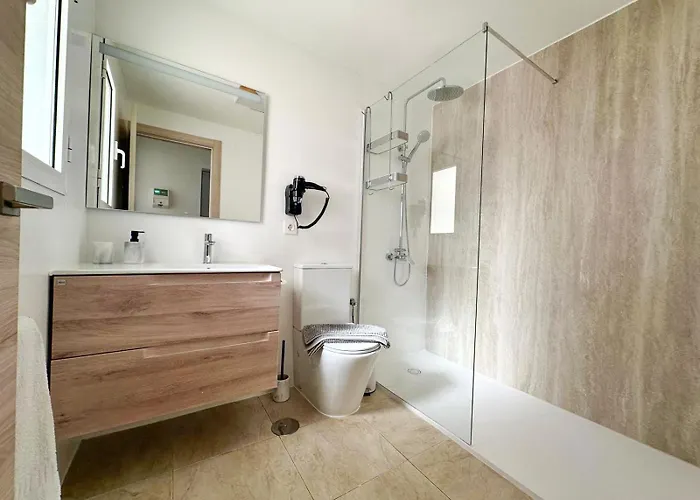 Casa Caleton Blanco Pool And Holiday home *