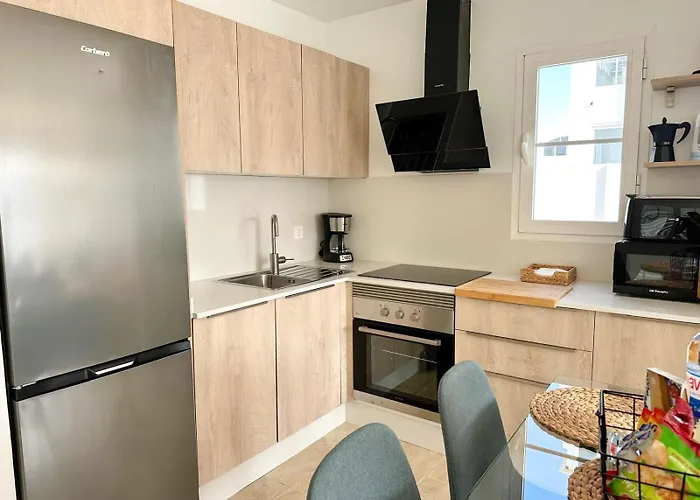 Casa Caletón Blanco Pool And Puerto del Carmen (Lanzarote)